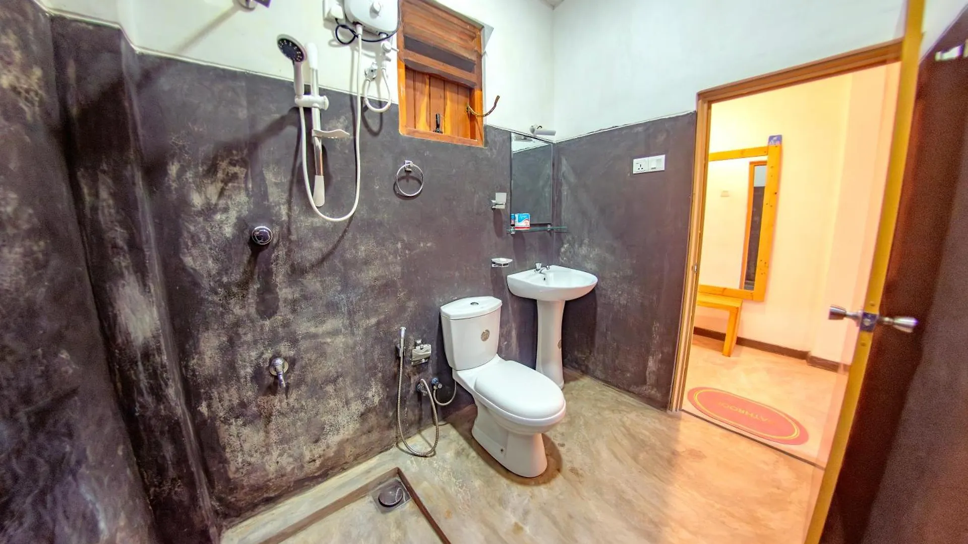 Homestay Inside Out Nature Villa Kandy Sri Lanka