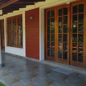 Проживание в семье No.11 Uptown Econostay, Канди